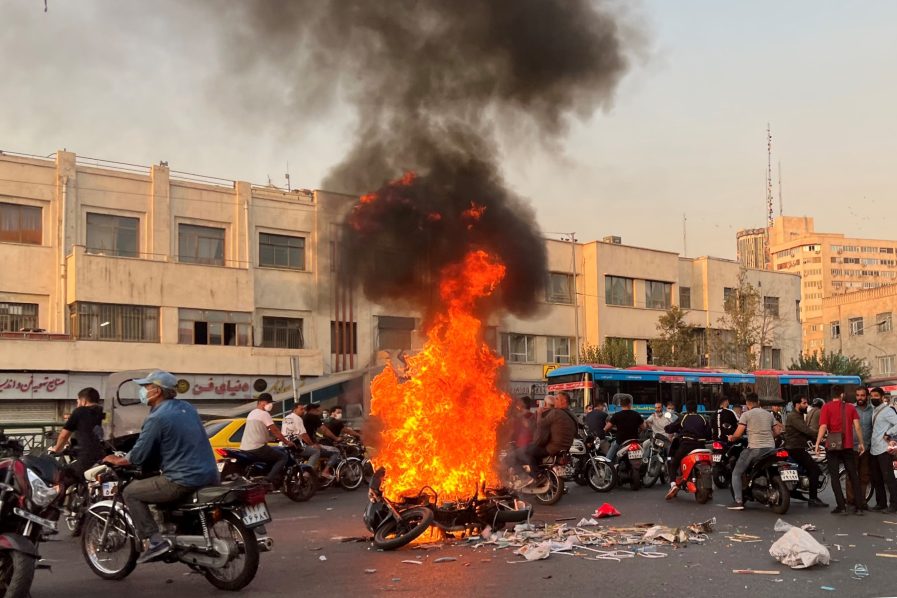 Militiaman killed in central Iran protest: state media 1 Militiaman killed in central Iran protest: state media