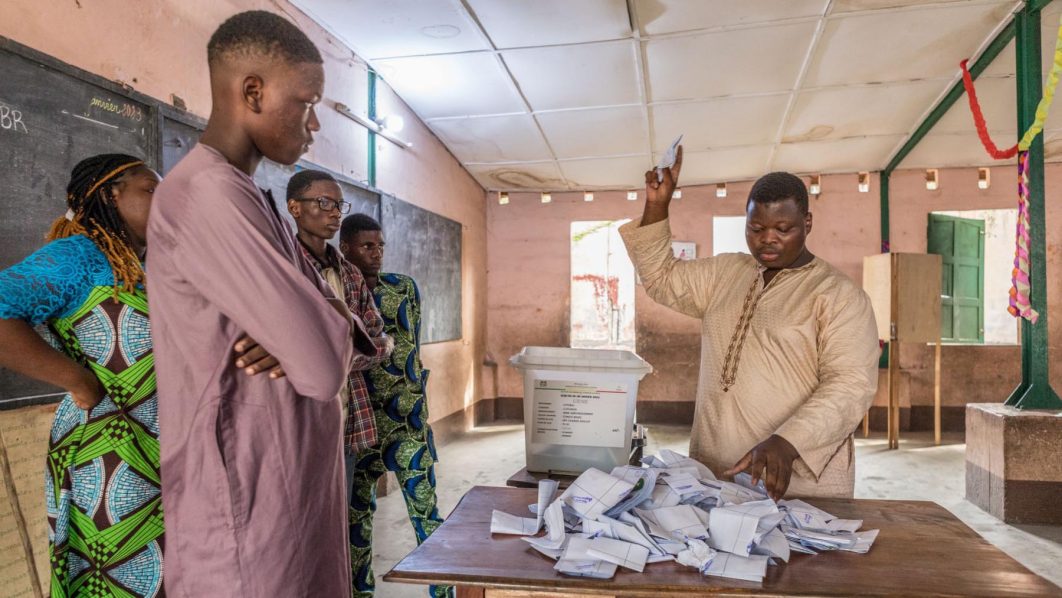 Benin elects lawmakers, with opposition allowed to stand 1 Benin elects lawmakers, with opposition allowed to stand