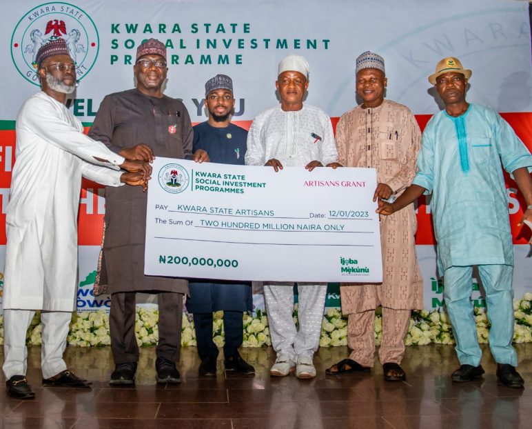 Kwara governor flags off fresh ₦200m support for 4,000 artisans