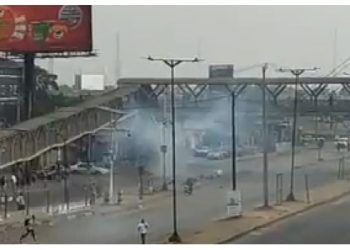 One Killed As Yoruba Nation Agitators, Police Clash In Lagos