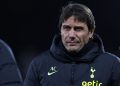 Tottenham Hotspur’s Italian head coach Antonio Conte arrives for the English Premier League football match between Fulham and Tottenham Hotspur at Craven Cottage in London on January 23, 2023. (Photo by ADRIAN DENNIS / AFP) /