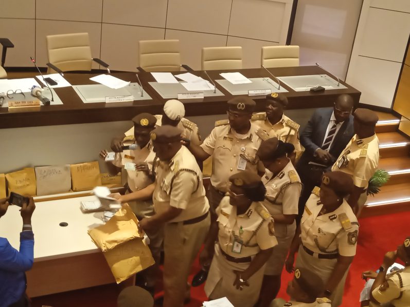 Immigration intercepts 6, 216 voters cards, ID cards from foreigners 1 Immigration intercepts 6, 216 voters cards, ID cards from foreigners