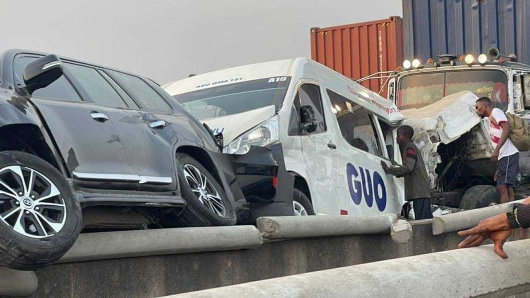 Traffic hawker killed in Lagos/Ibadan ExpressWay multiple auto-crash