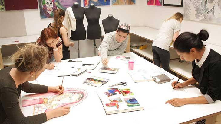 scholarships for fashion design