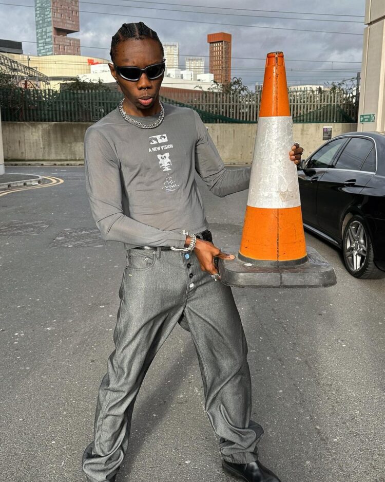 Blaqbonez (video): "My wife and I will have different rooms to keep being polygamous." 2 Blaqbonez (video): "My wife and I will have different rooms to keep being polygamous."