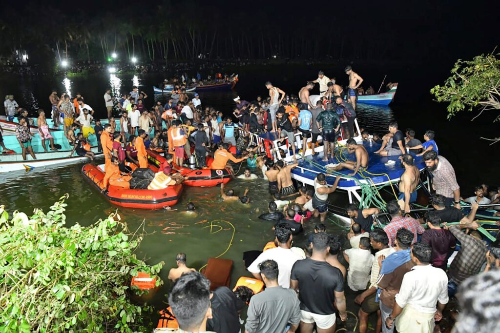 At Least 22 Dead After India Boat Capsizes 2 At Least 22 Dead After India Boat Capsizes