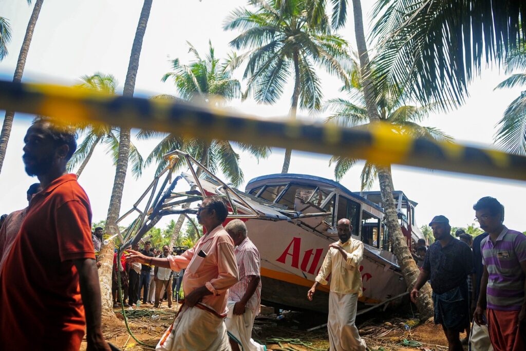 At Least 22 Dead After India Boat Capsizes 5 At Least 22 Dead After India Boat Capsizes