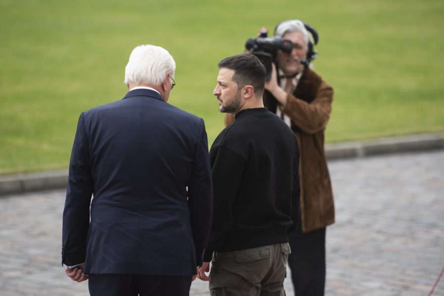 Zelensky arrives in Germany as Ukraine prepares counter-offensive 1 Zelensky arrives in Germany as Ukraine prepares counter-offensive