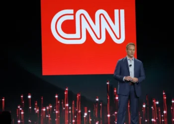 CNN chief Chris Licht has stepped down: Warner Brothers
