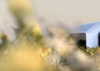 Pebble Mobility wants to build the iPhone of electric RVs