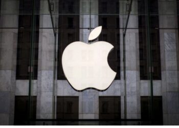 Russia Fines Apple