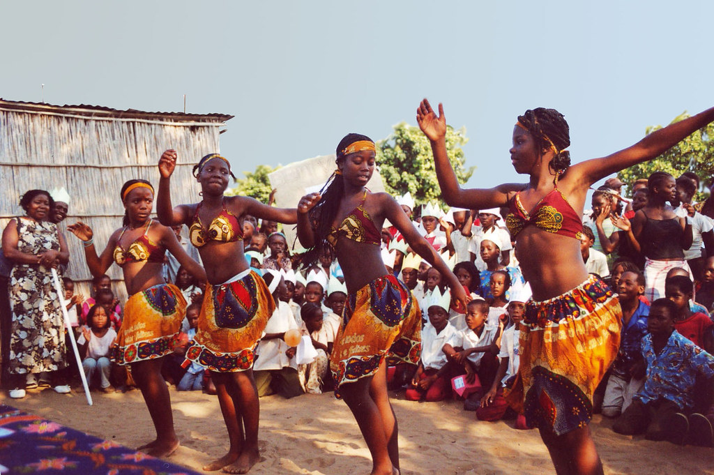 Traditional dance Mozambique Traditional dance performed Flickr Celebrating Mozambique's Cultural Rhythms