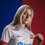 FC Barcelona Pays Homage to Club Legend Johan Cruyff for 2023/24 Away Jersey