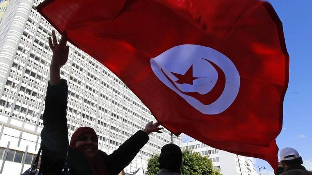 Tunisian Flag Tunisia bars entry to EU lawmakers
