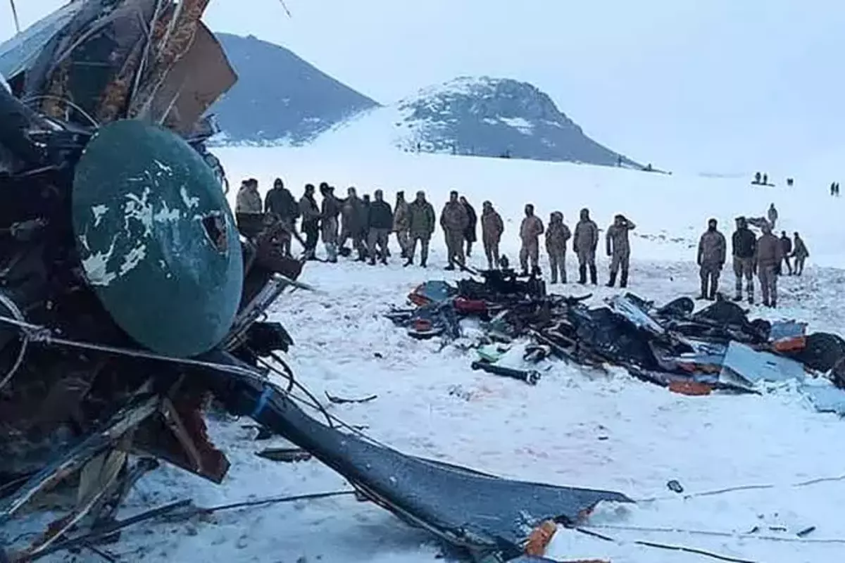 Turkey Helicopter Crash Three firefighters missing in Turkey helicopter crash
