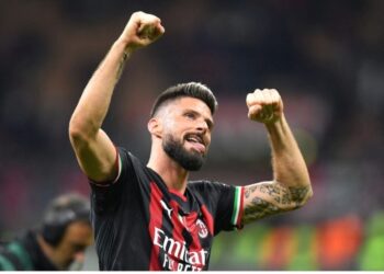 Serie A – AC Milan v Fiorentina – San Siro, Milan, Italy – November 13, 2022 AC Milan’s Olivier Giroud celebrates after the match REUTERS/Daniele Mascolo/File Photo