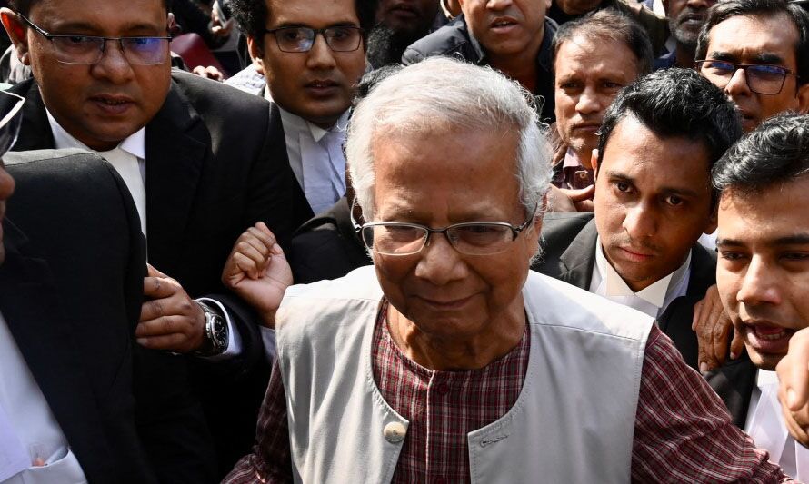 Nobel laureate Yunus faces jail in Bangladesh court ruling 1 Nobel laureate Yunus faces jail in Bangladesh court ruling