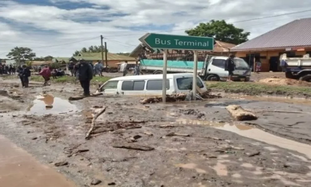 More than 21 miners killed in Tanzania landslide