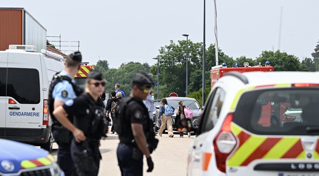 France School Stabbing Suspect Said Wanted To Kill Any Campus Monitor 1 France School Stabbing Suspect Said Wanted To Kill Any Campus Monitor