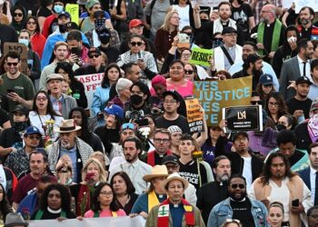 Protests Spread Across US Despite Trump Threats
